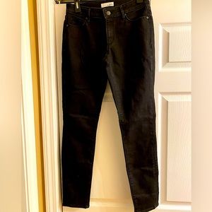 LOFT black curvy skinny pant.  Size 4/27.  Like new